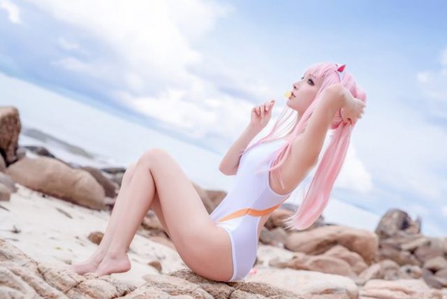 Coser小洮化身神秘少女零二，《DARLING in the FRANXX》_萌VLOG