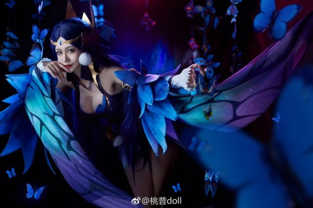 女Coser桃昔doll化身王者荣耀中的绝世舞姬貂蝉_萌VLOG