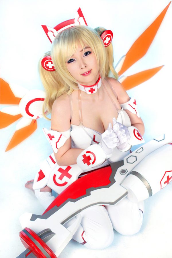 图片[2]_Coser Doremi化身游戏《Lost Saga》中的机器人护士R-Cyber Medic_萌VLOG
