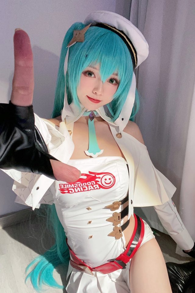大大卷、小卷Cos Racing Miku 2023_萌VLOG