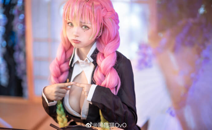 图片[2]_Coser黑猫猫饰演《鬼灭之刃》甘露寺蜜璃，还原可爱恋柱形象_萌VLOG
