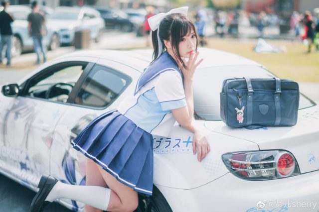 Sherry贤儿COS《Love Plus》中的高岭爱花，展现甜美动人风采_萌VLOG