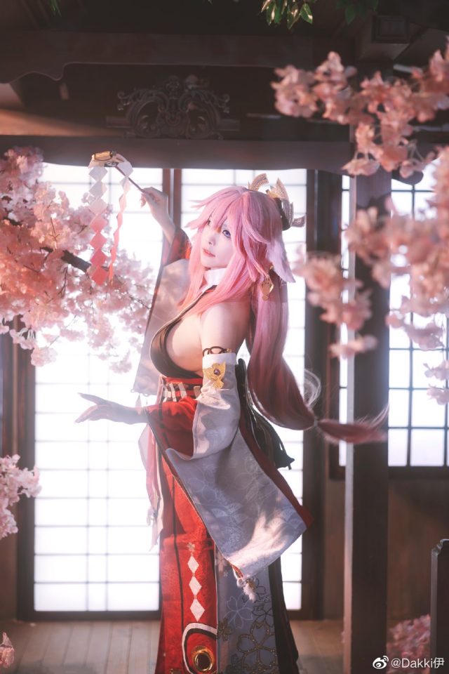 图片[5]_Dakki伊震撼演绎《原神》八重神子：重现神秘宫司风采_萌VLOG