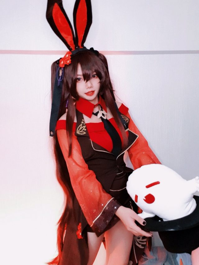 Coser Nanthasri 演绎性感可爱兔女郎胡桃，惊艳亮相_萌VLOG