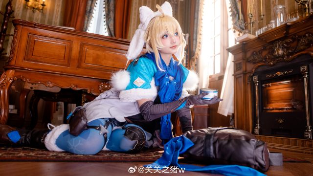 关关之猪cos《崩坏：星穹铁道》玲可，冰雪之美令人沉醉_萌VLOG