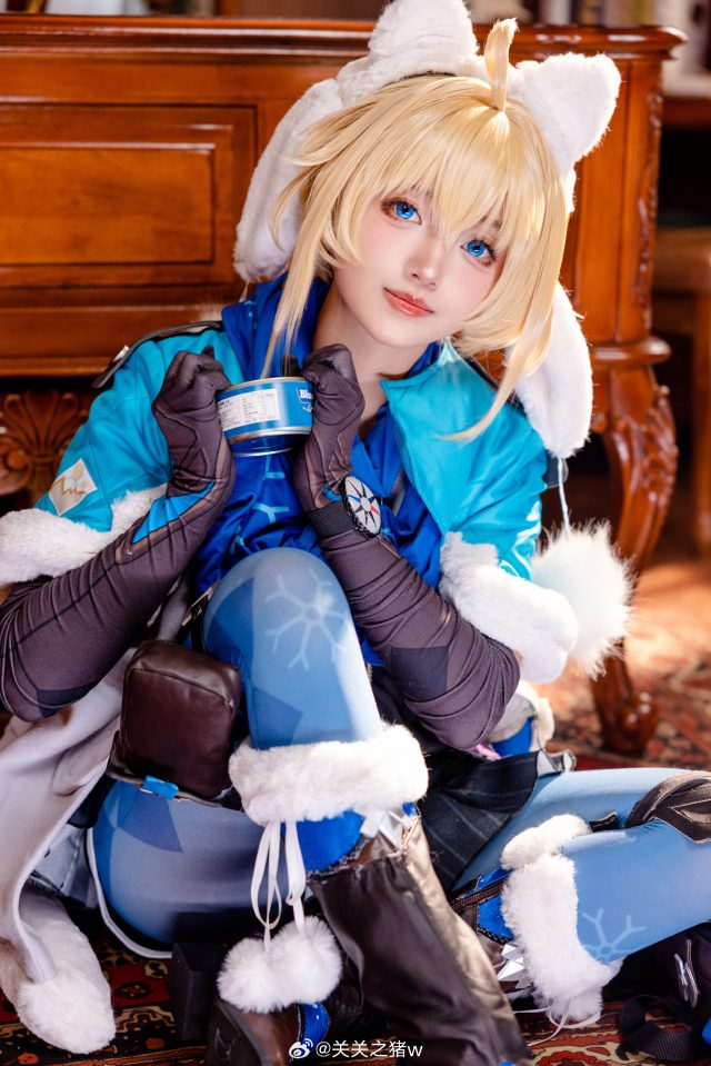 图片[4]_关关之猪cos《崩坏：星穹铁道》玲可，冰雪之美令人沉醉_萌VLOG