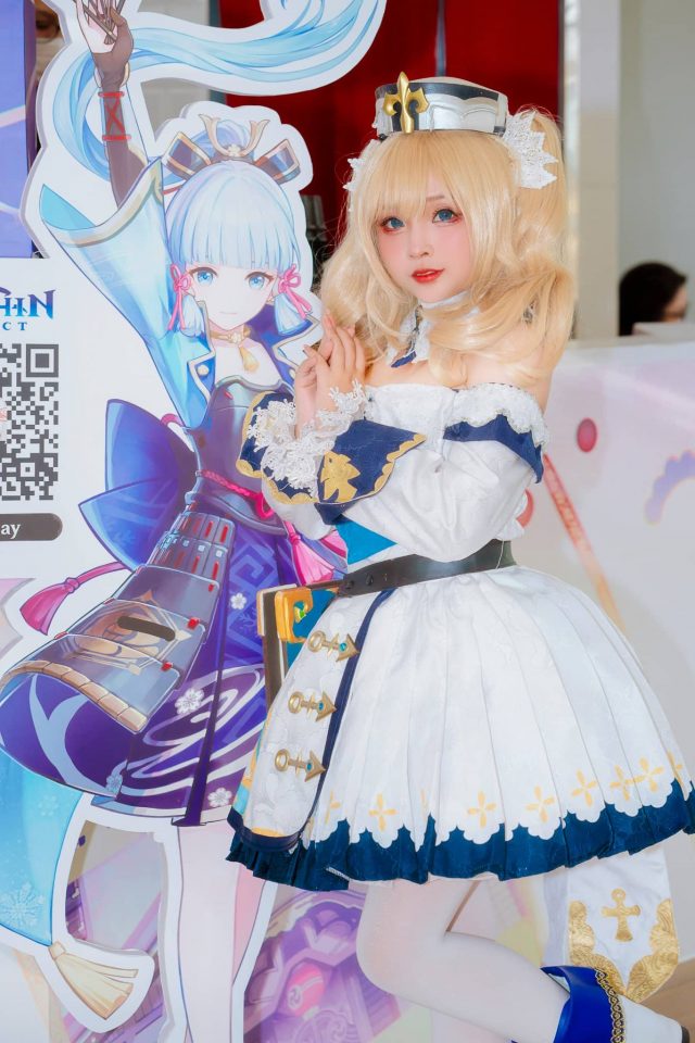 越南Coser Sayo Momo：从零到巅峰的二次元传奇之路_萌VLOG