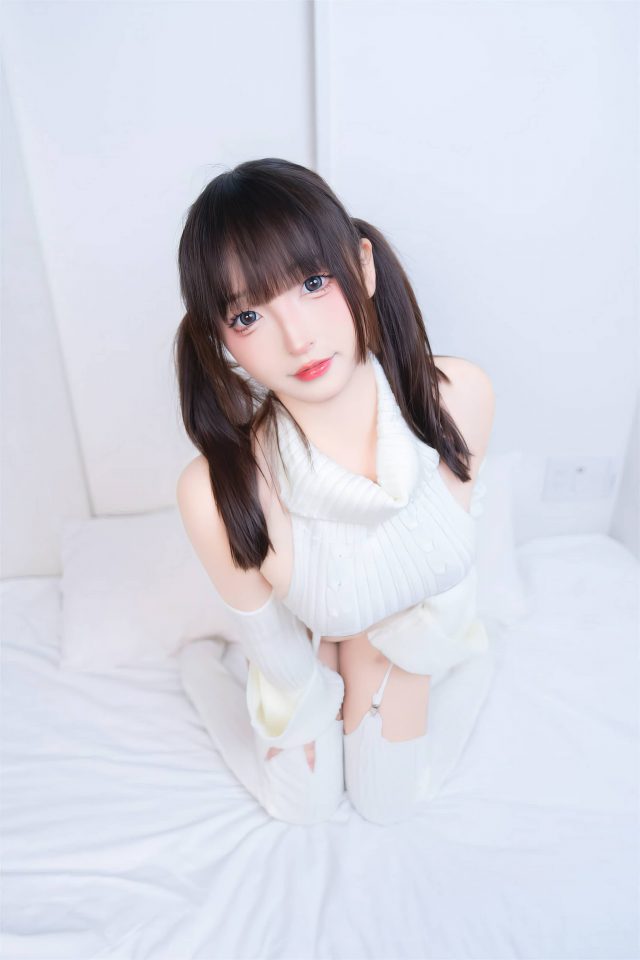 图片[5]_“神楽坂真冬”以极简风格毛衣造型掀起cosplay热潮_萌VLOG