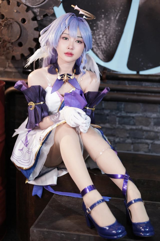 图片[2]_泰国女coser Minton化身知更鸟_萌VLOG