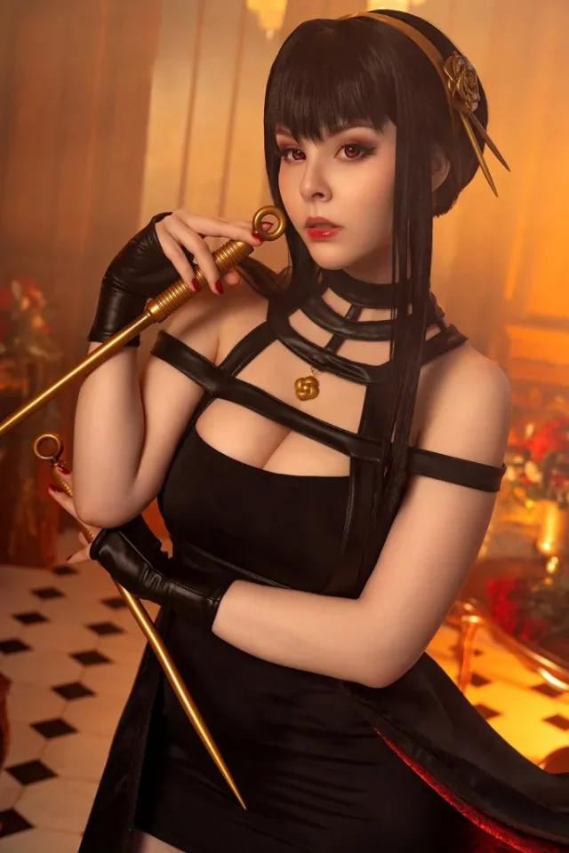 图片[2]_荆棘之美：泰国coser DisharMonica化身约尔·福杰_萌VLOG
