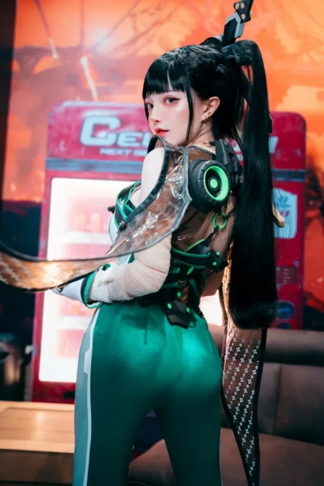 图片[5]_Malaysia Cosplay：Le Josette惊艳复刻《剑星》伊芙角色，点燃狂热粉丝热情_萌VLOG