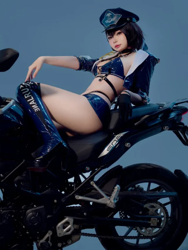 图片[2]_越南Coser ZinieQ化身赛车女郎惊艳亮相_萌VLOG