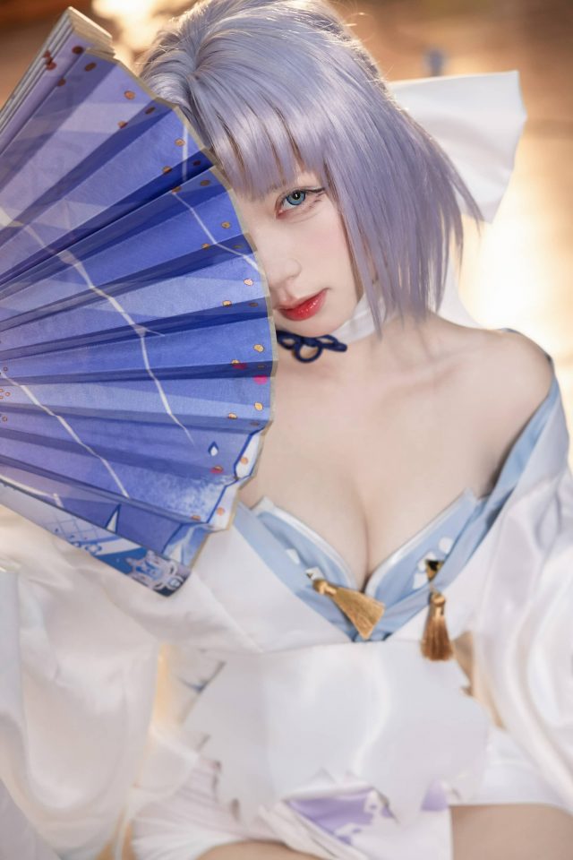 图片[6]_花铃闪乱神乐雪泉COS：完美再现冰雪女王的冷艳与性感_萌VLOG