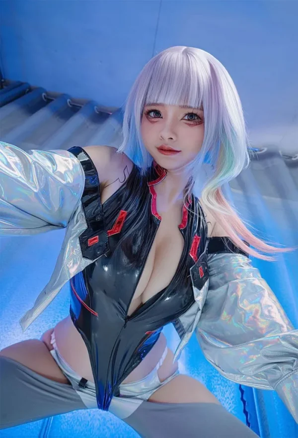 图片[3]_越南Coser Azami露西：赛博朋克与性感的完美融合_萌VLOG