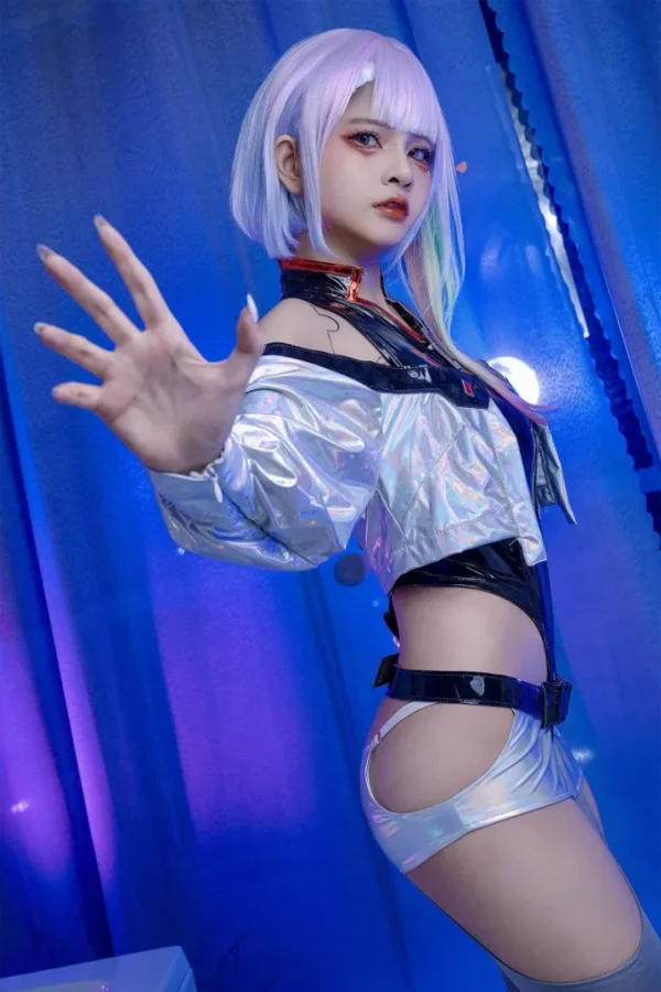 图片[2]_越南Coser Azami露西：赛博朋克与性感的完美融合_萌VLOG